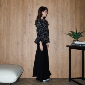 Alternative view of Black rose